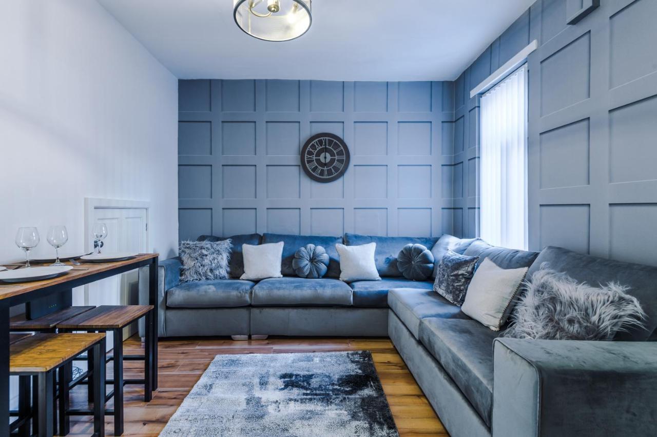 3 Bedroom House Manchester Hosted By Mcr Dens Exterior photo