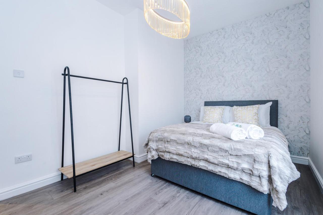 3 Bedroom House Manchester Hosted By Mcr Dens Exterior photo